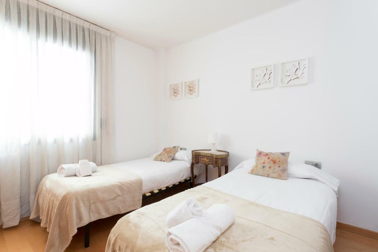 1217 - Pool And Beach Nice Apartment II Barcelona Buitenkant foto